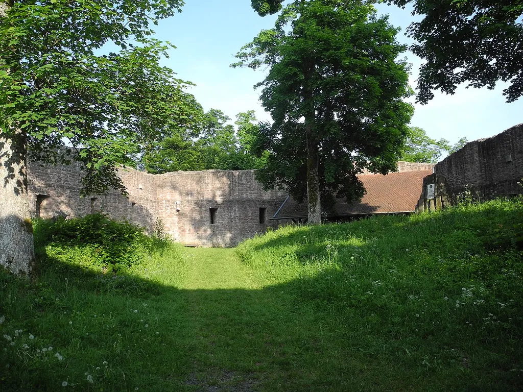 Die Ruine Auersburg ist die Ruine einer Höhenburg in der Rhön, in der Gemeinde Hilders im Landkreis Fulda in Hessen, Deutschland.