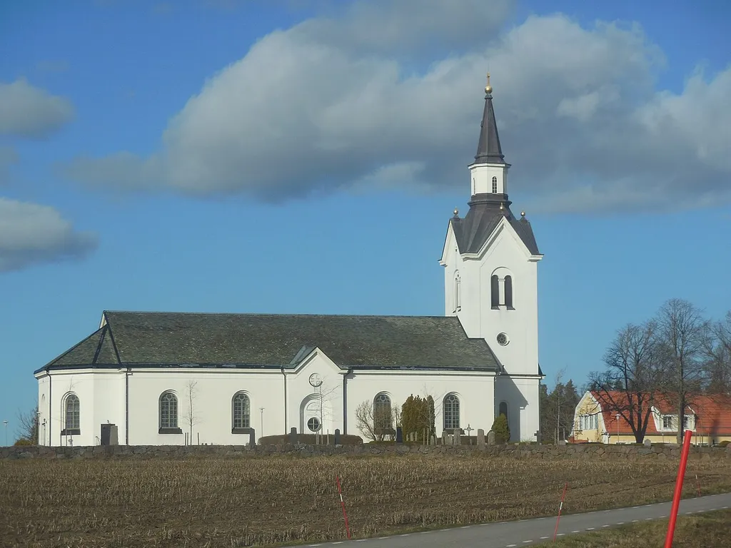 Högby kyrka våren 2020