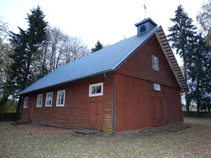 Paveisininkai church