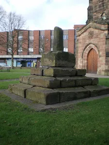 Churchyard cross, St Luke's churchyard