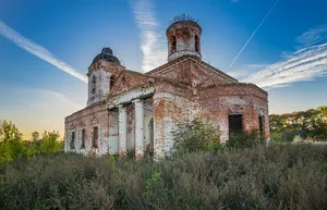 Holy Trinity Church, Spirino