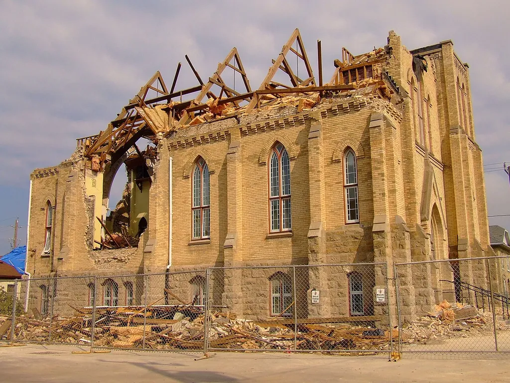 Severe damage to the United Church on Victoria Street (Kings Highway 21) in Goderich, Ontario on August 27, 2011 following the tornado; it was later demolished.