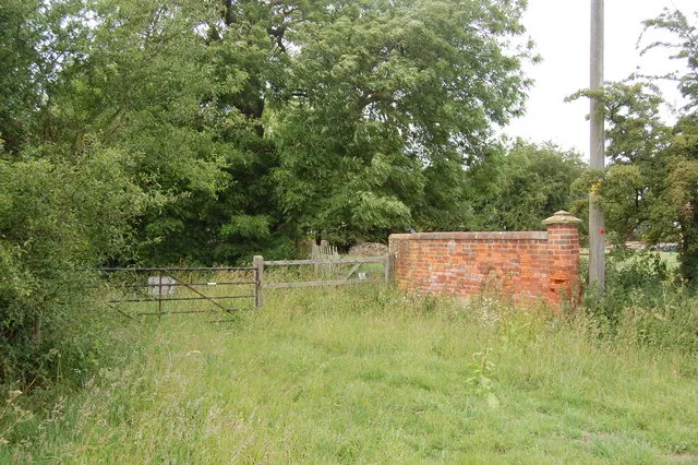 The Essex Way 148: remains of St Mary's church
