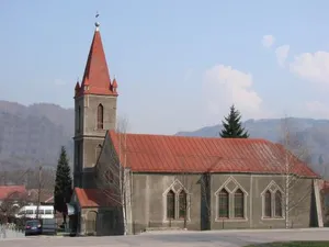 Sacred Heart Church, Lonea
