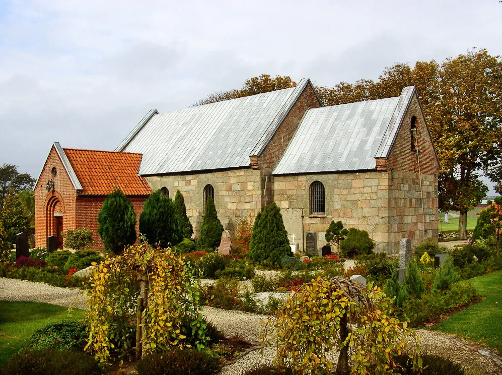 Rud kirke, Favrskov, fra sydøst
