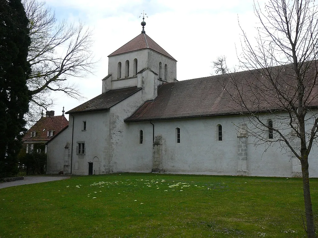 Face view of the Abbaye de Bonmont