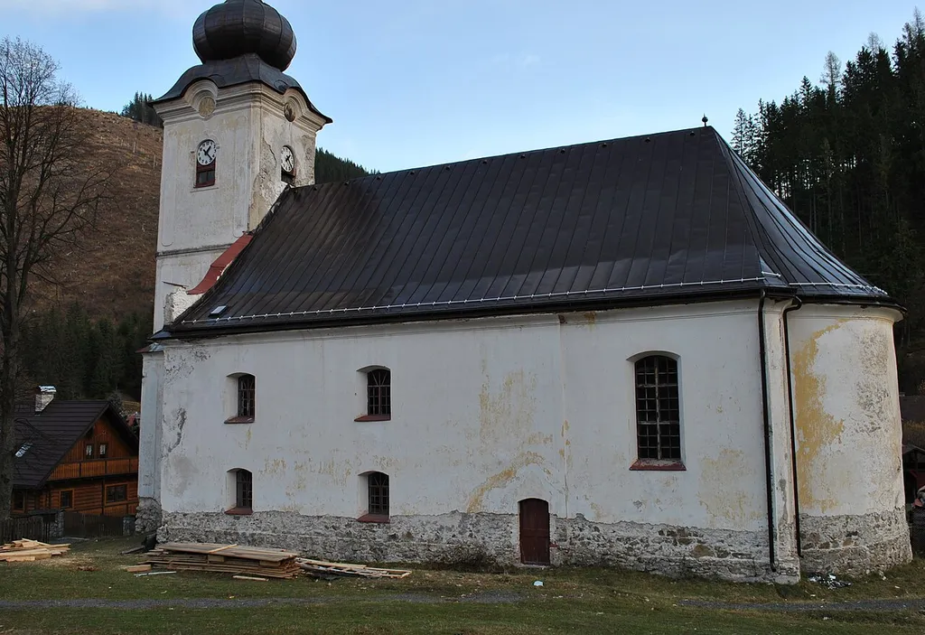 This media shows the protected monument with the number 505-379/0 CHMSK/505-379/0,CHMSK/505-379(other) in the Slovak Republic.