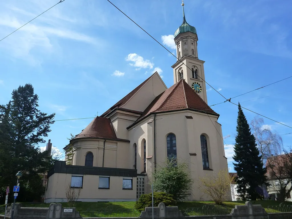 Ostansicht der Kirche