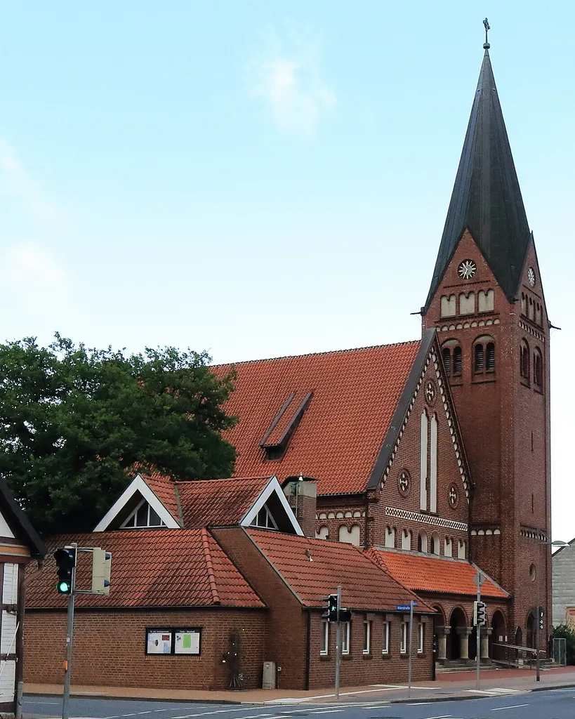 Neustädter Kirche, 1909 erbaut vom Architekten Otto Haesler, denkmalgeschütztes Gebäude, ID 34380457, Neustadt 75, Celle