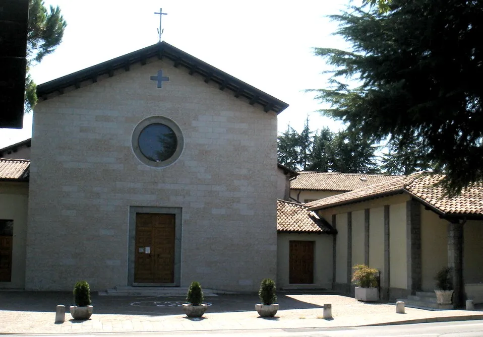 Conegliano: chiesa di Sant'Antonio da Padova (XX secolo), sede dei Frati Cappuccini, con annesso il convento.