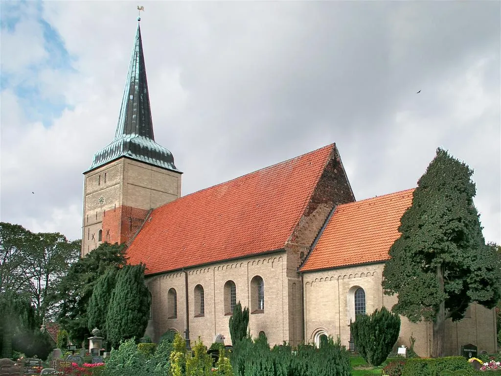 Wremen, Lower Saxony, Germany: Church Willehadi , photo 2006