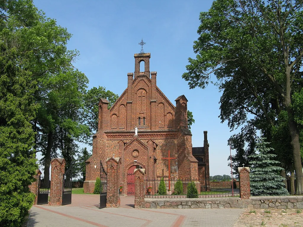 Grabkowo 18 - rzymskokatolicki kościół parafialny pw. św. Marii Magdaleny, 1889