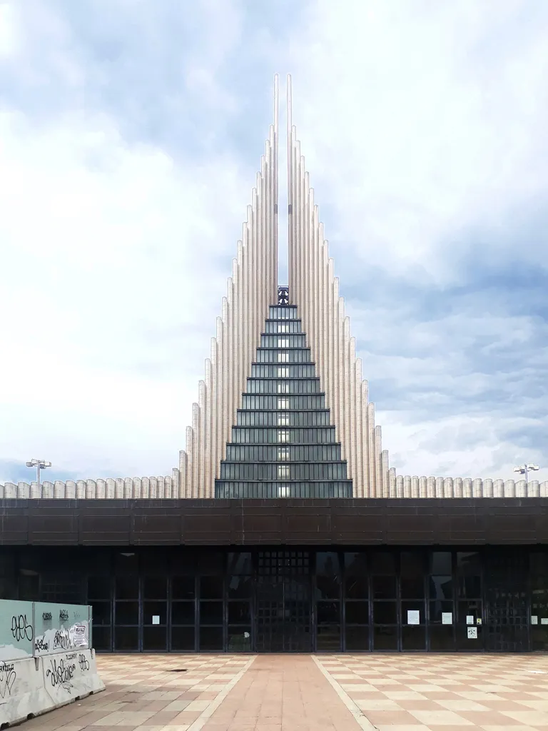 Napoli, la chiesa di San Carlo Borromeo.