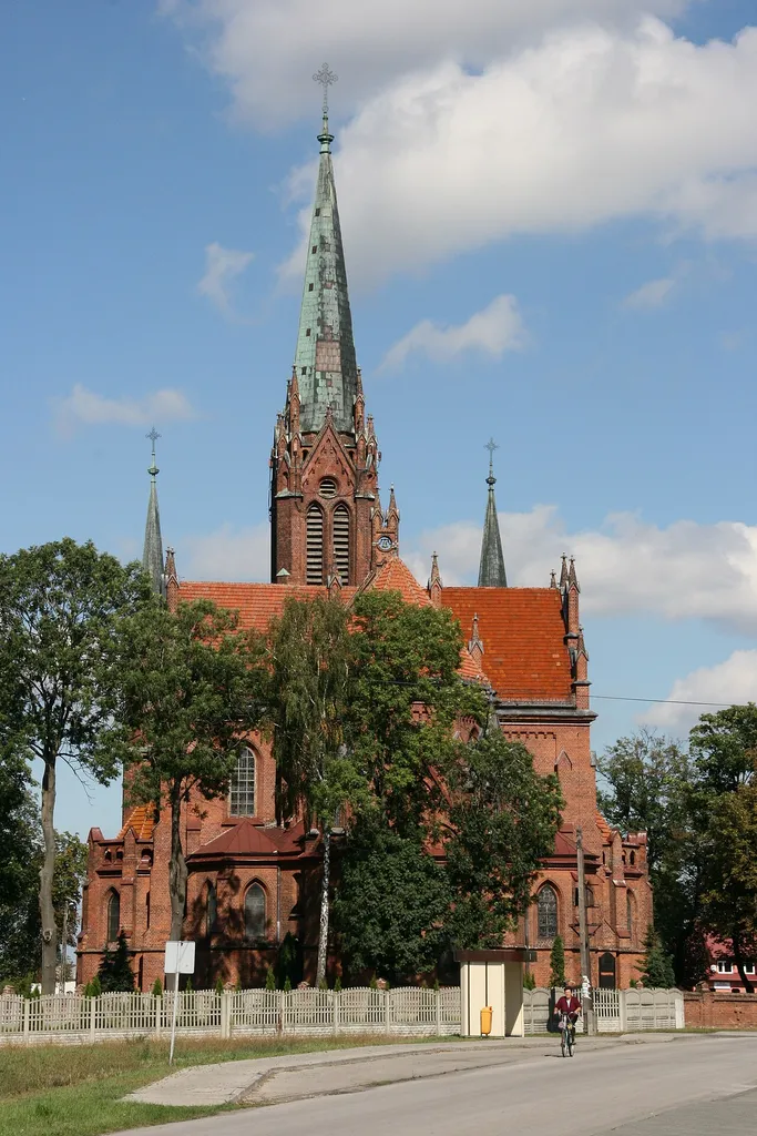 Zduny 26 - kościół parafialny pw. św. Jakuba Apostoła, widok od południa (zabytek nr rejestr. 511-A)
