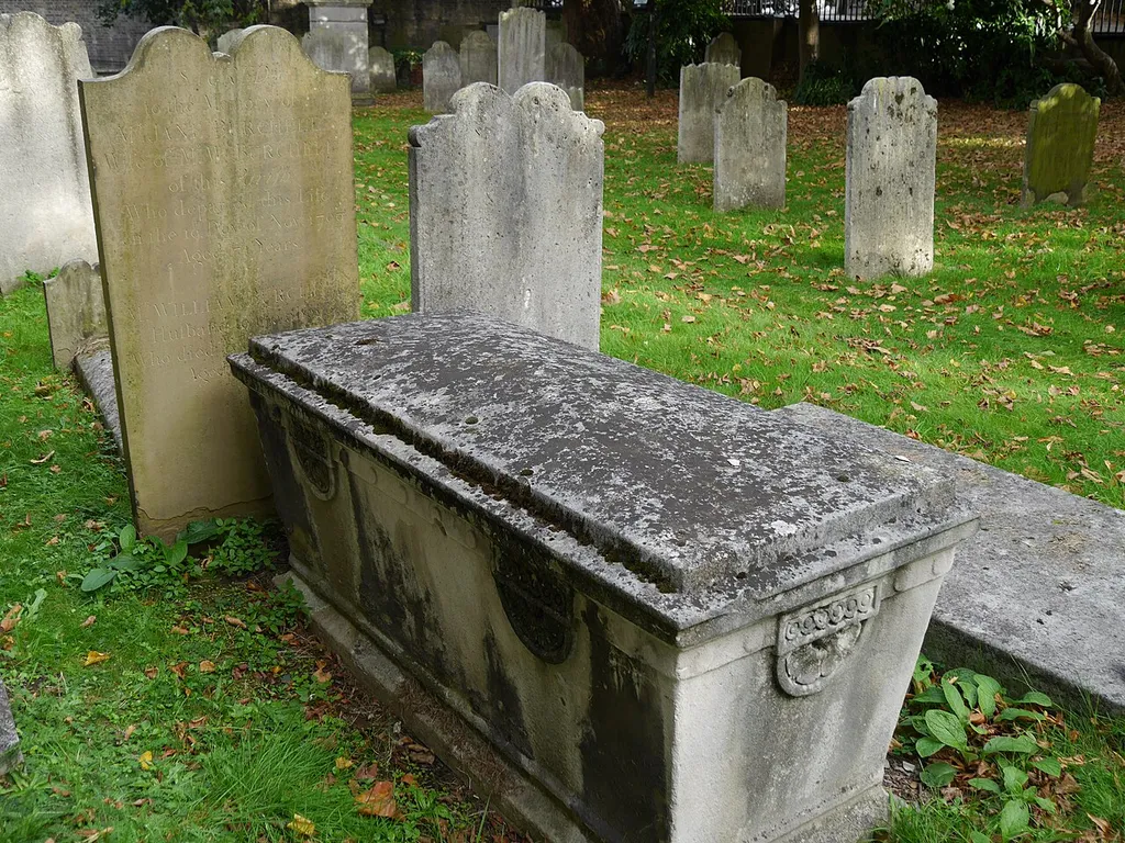 Burchell family tomb, All Saints, Fulham, Sep 2016