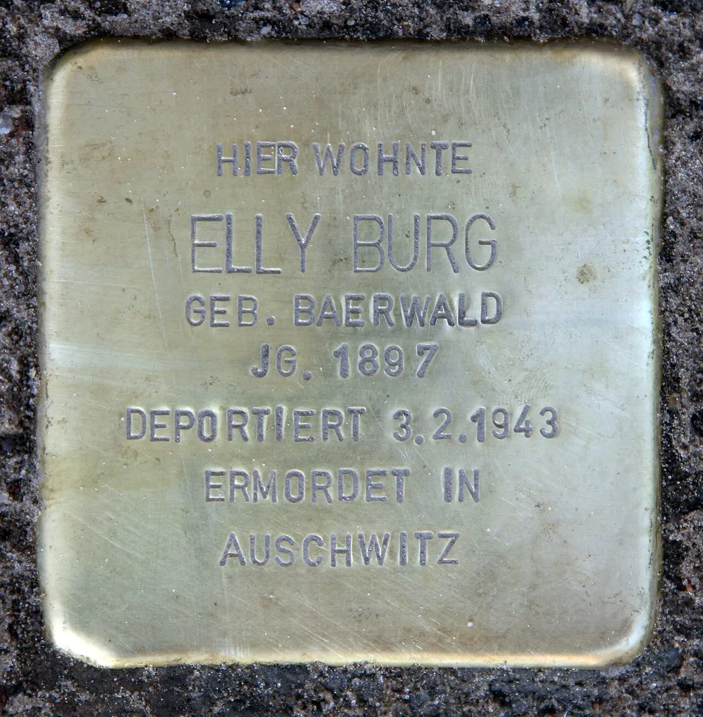 "Stolperstein" (stumbling block), Elly Burg, Hildegardstraße 25, Berlin-Wilmersdorf, Germany