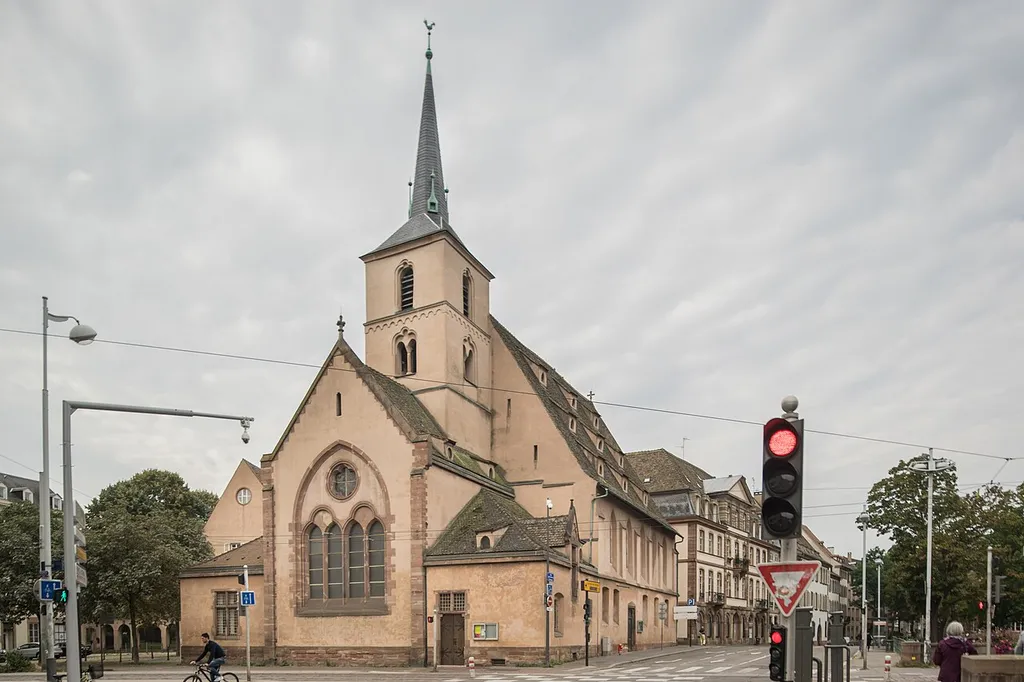 Église Saint-Nicolas de Strasbourg from Quai Saint-Nicolas