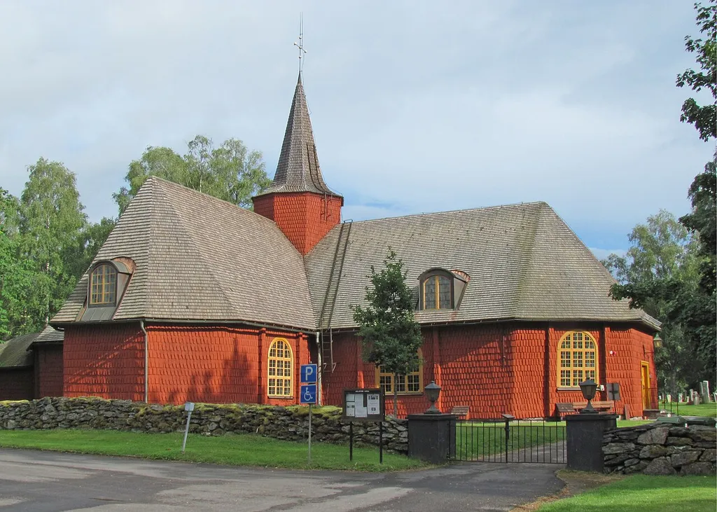 Hällefors kyrka från nordväst