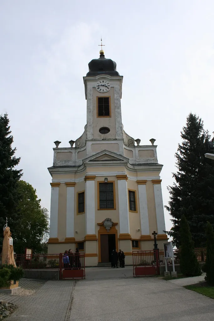 This media shows the protected monument with the number 404-377/1 CHMSK/404-377/1,CHMSK/404-377(other) in the Slovak Republic.