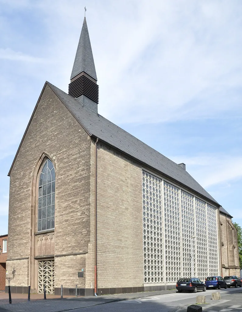 Ansicht der Karmelkirche von Südwesten