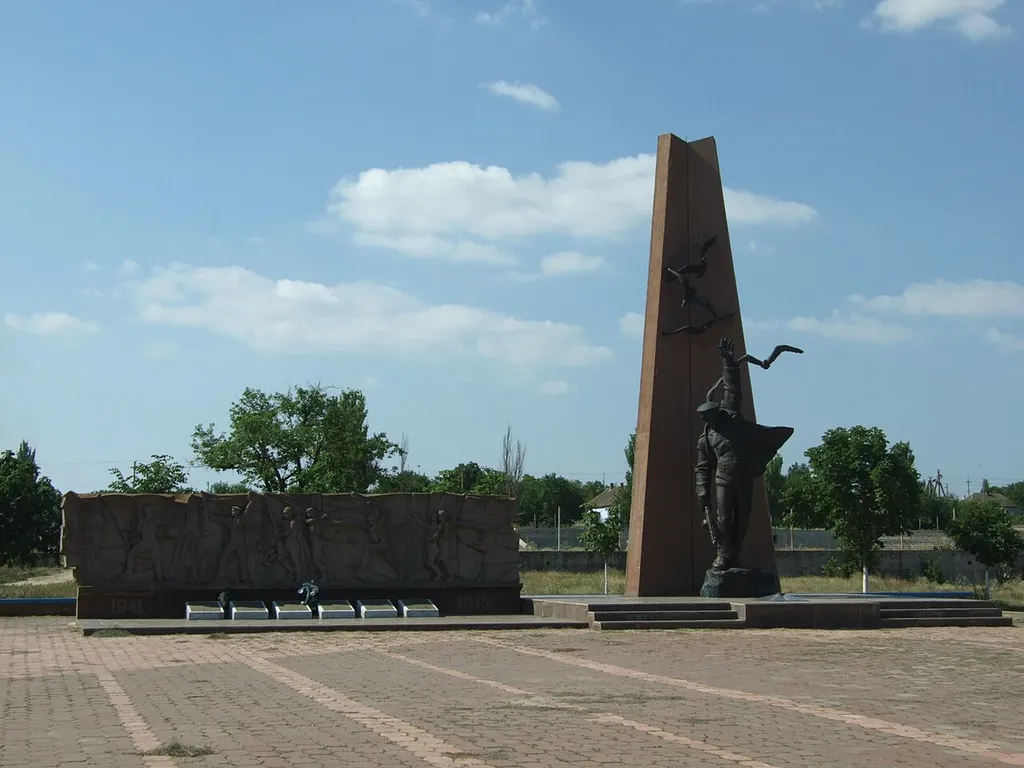 World War II memorial in Parutyne