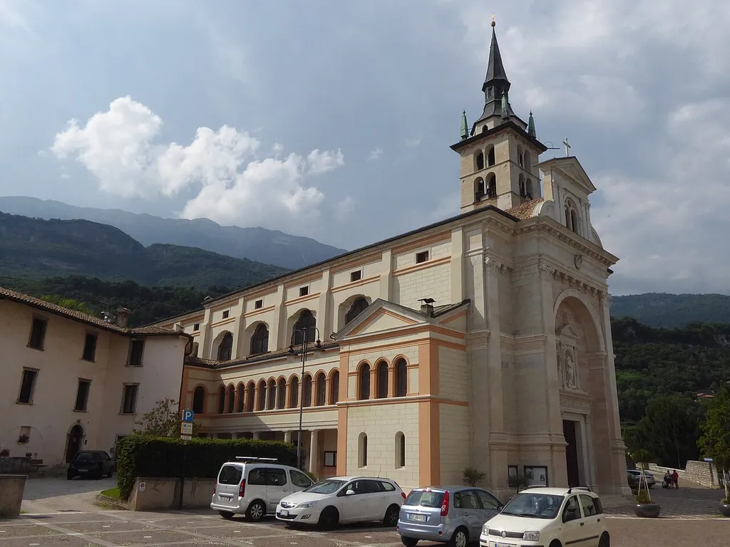 Villa Lagarina (Trentino, Italy), Santa Maria Assunta church