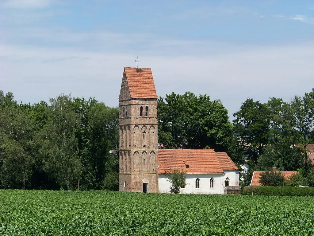 Essenbach, Altheim. Kath. Kirche St. Andreas. Spätgotische Anlage um 1490; mit Ausstattung.