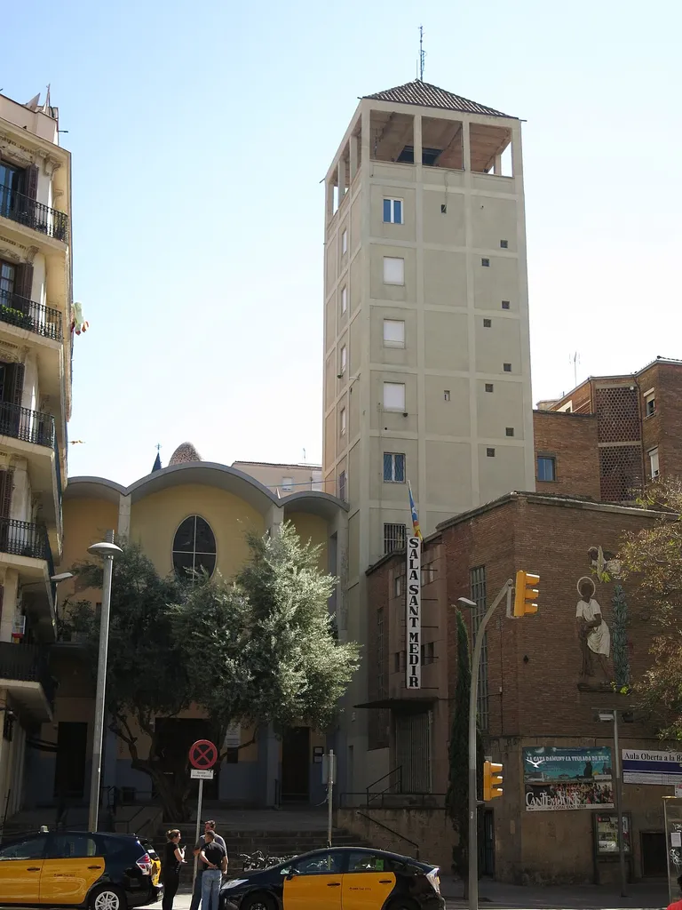 Parròquia de Sant Medir, c. Constitució 15 (Barcelona)