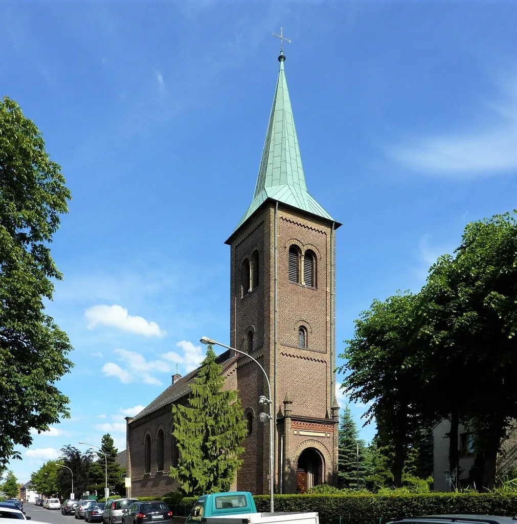 Ev. Kirche (B. D. Aprat)
