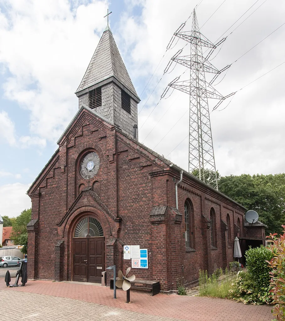 evangelische Friedenskirche an der Provinzialstraße in Datteln, Nordrhein-Westfalen; unter Denkmalschutz