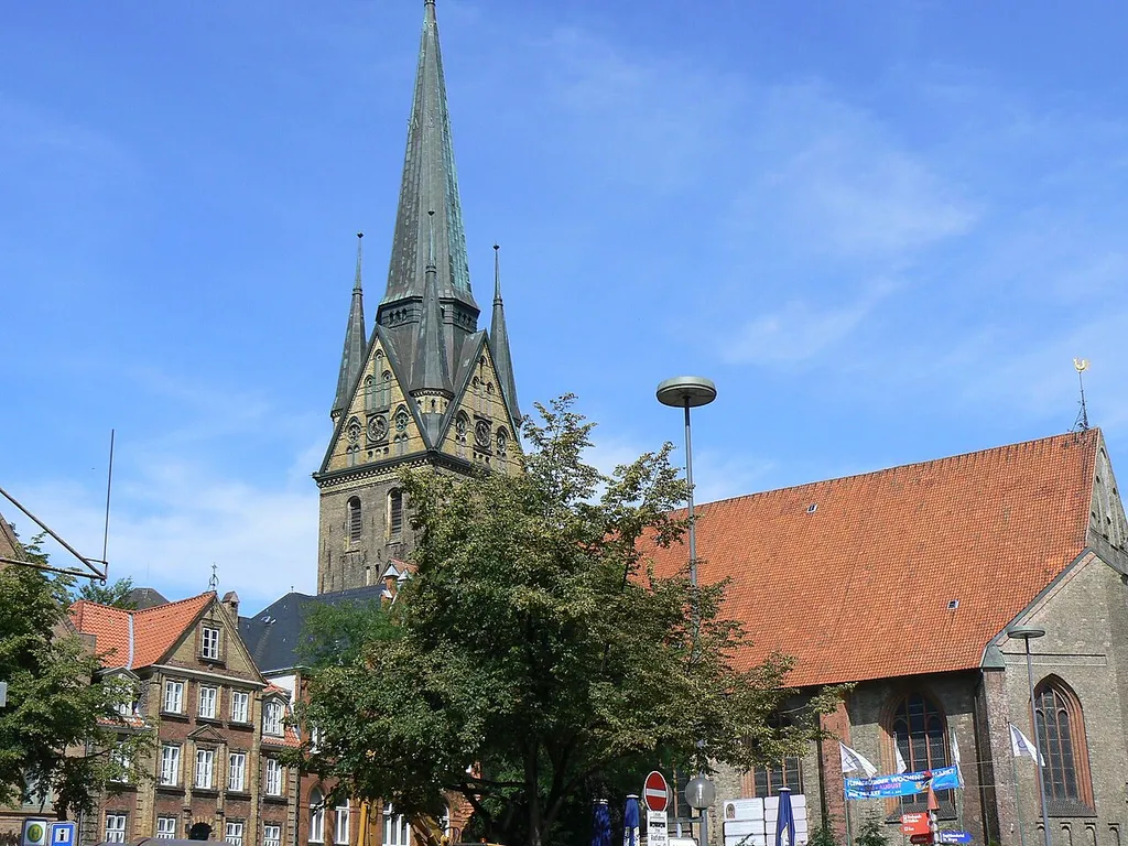 Nikolaikirche auf dem Südermarkt in Flensburg.