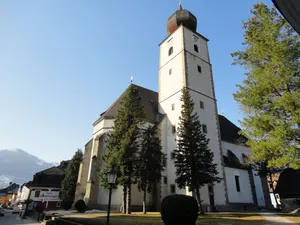 Katholische Pfarrkirche Mariä Himmelfahrt