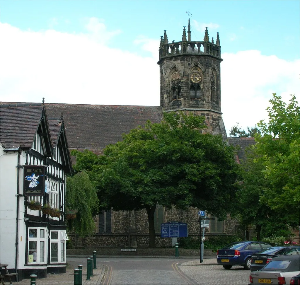 Church of St Mary, Atherstone, Warwickshire, England. Photographed by me 8 July 2007. Oosoom