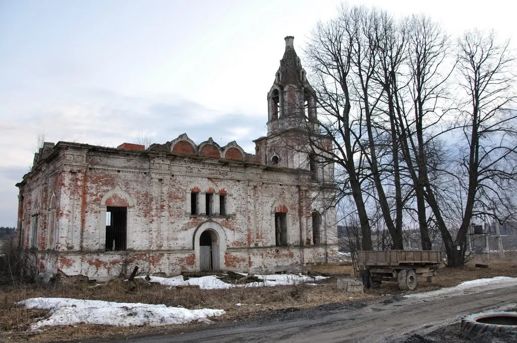 Church of the Resurrection, village Ivoylovo, Ruza district of the Moscow region.