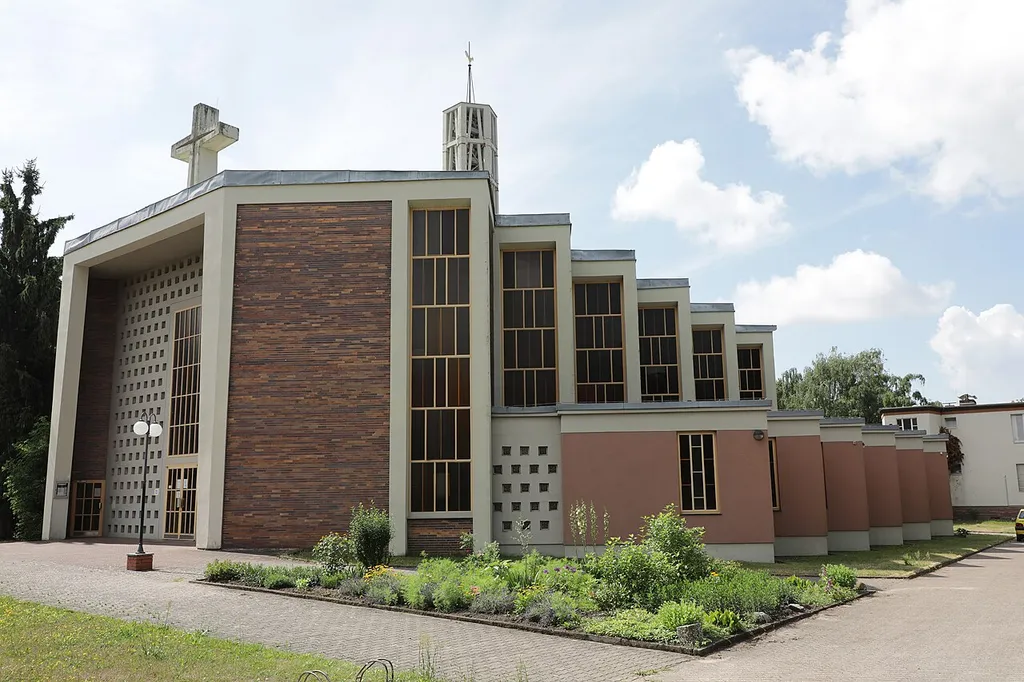 Katholische Pfarrkirche St. Nikolaus Berlin-Wittenau