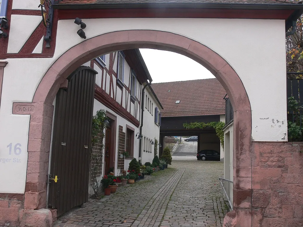 Hoftor Würzburger Straße 14; Würzburger Straße 16 in Erlabrunn
