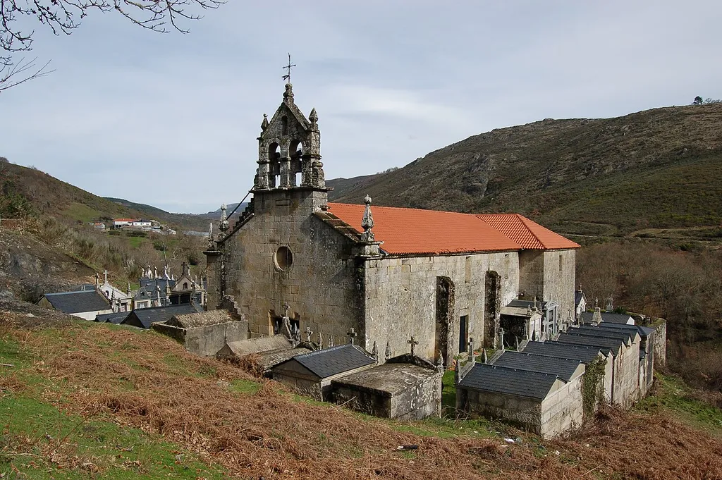 Igrexa e cemiterio de San Mamede de Pentes