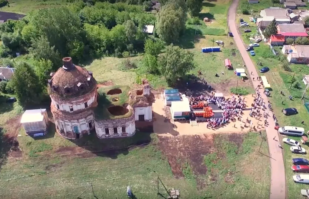 Закладка храма в честь священномученика Николая Розова в селе Жданово