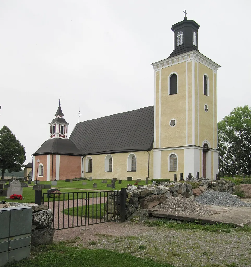 Vallby kyrka från nordväst