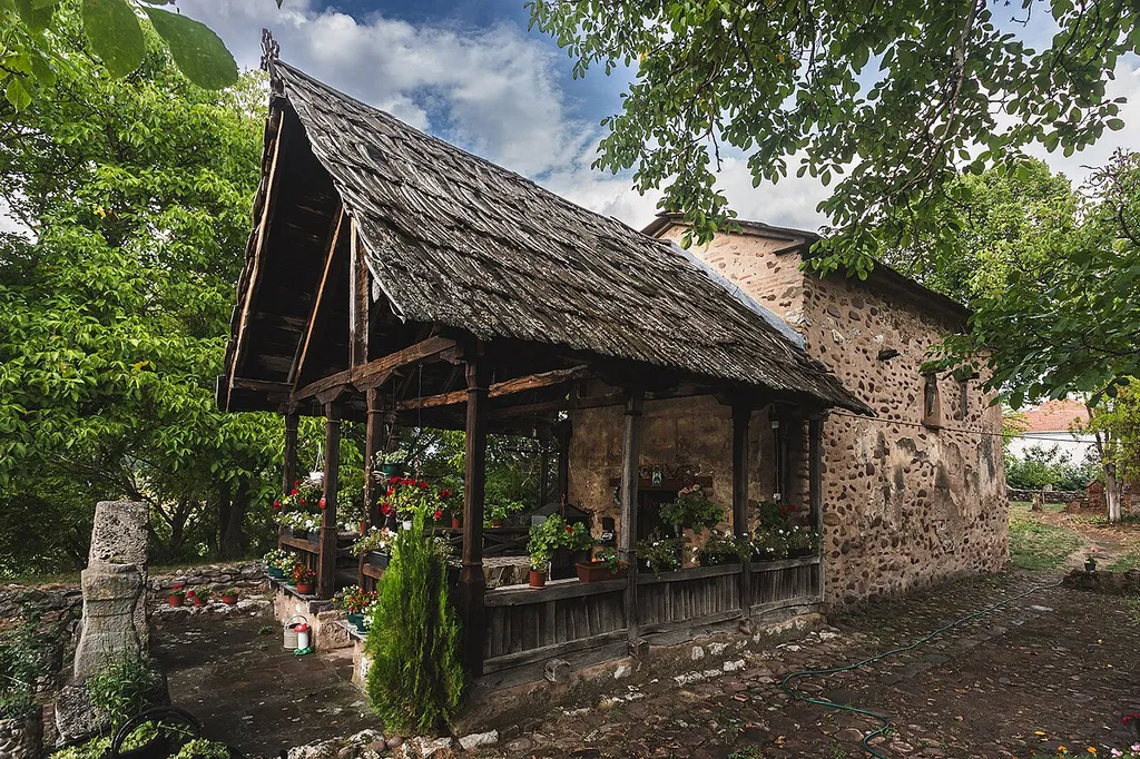 Crkva Sv. Petke u Staničenju