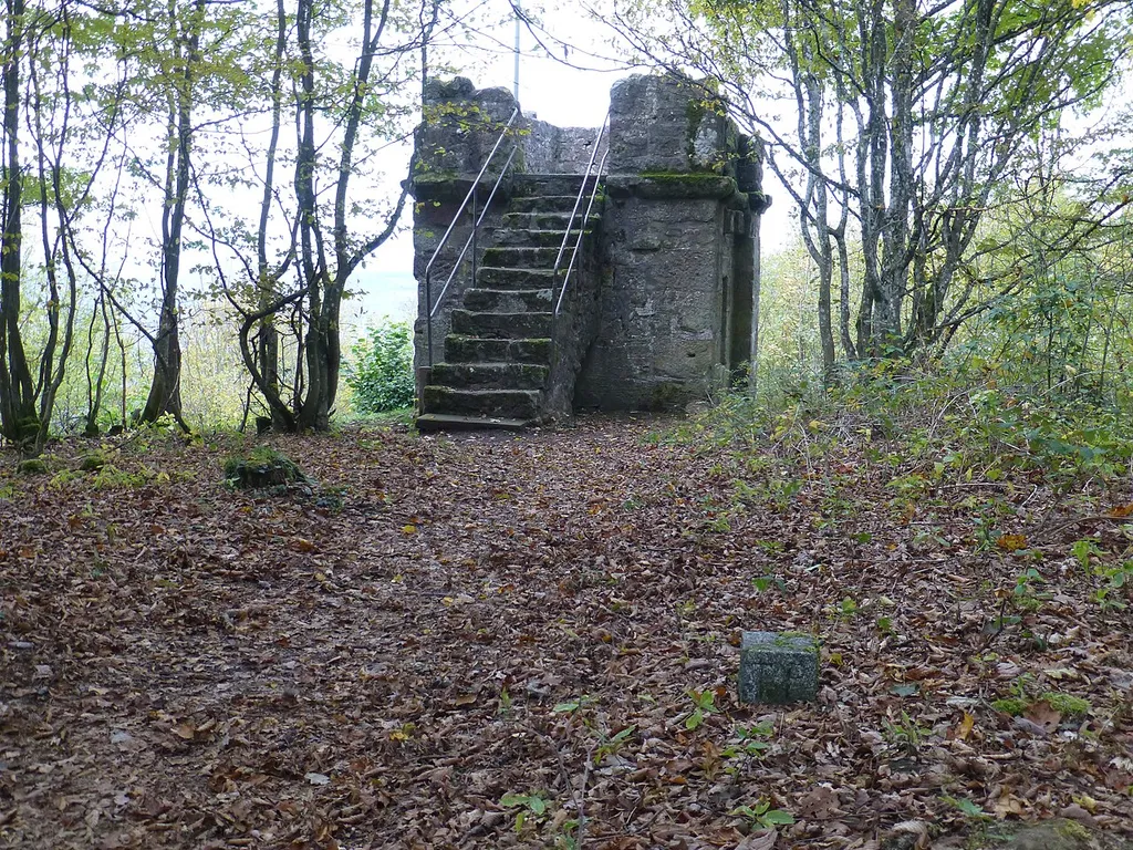 Die Heidenburgwarte auf dem Kreimberg