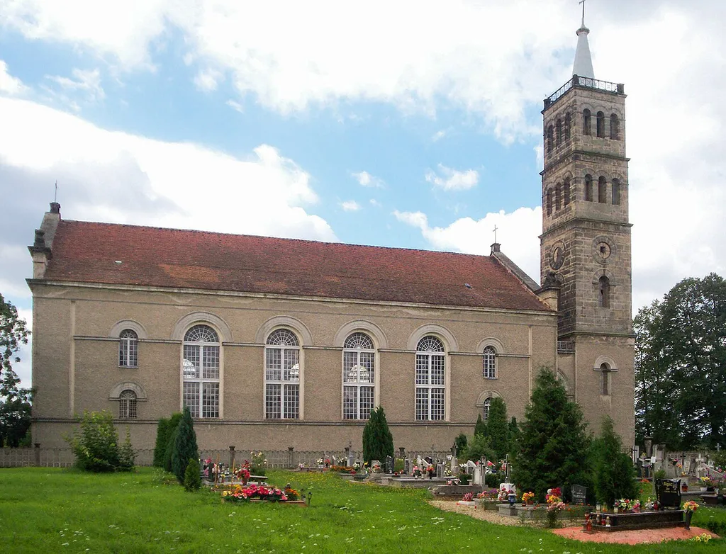 Oleszna Podgórska, kościół pw. Przemienienia Pańskiego.