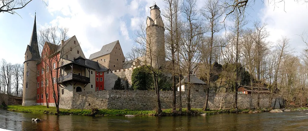 Burg und Schloss Stein