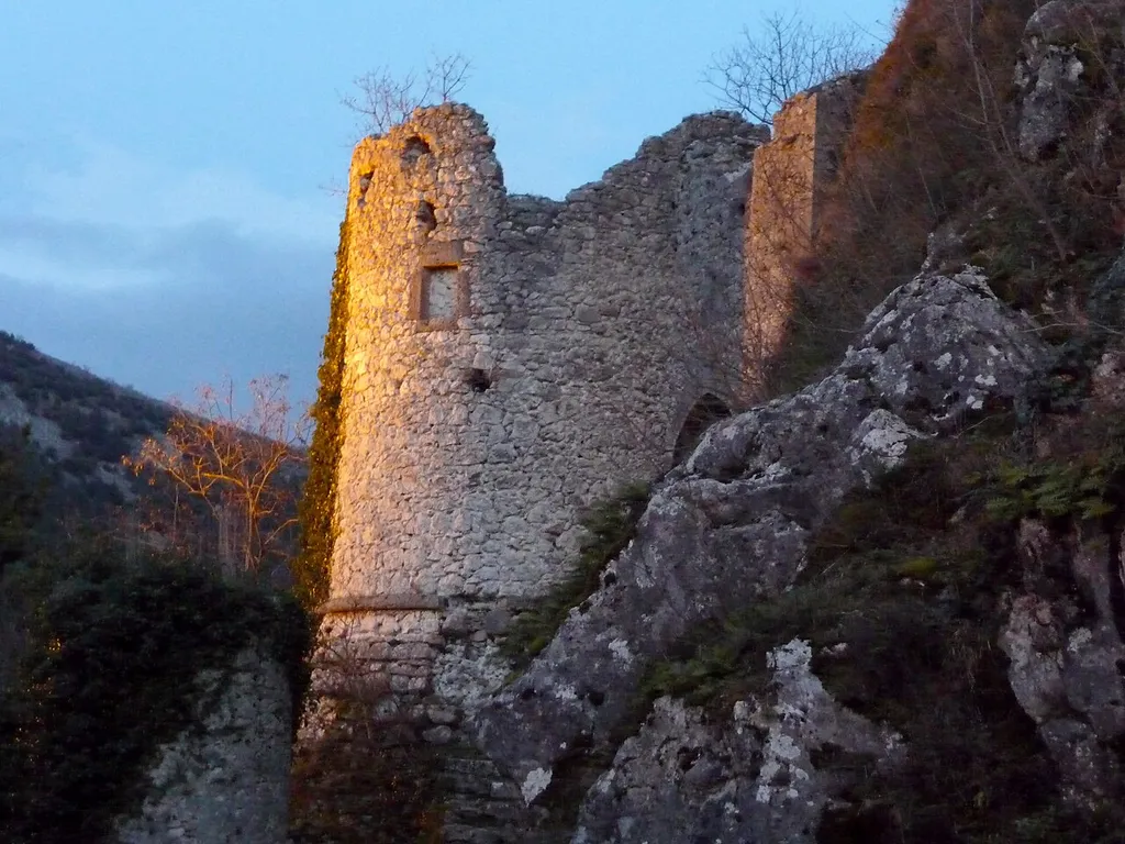 Vicalvi, torrione del castello