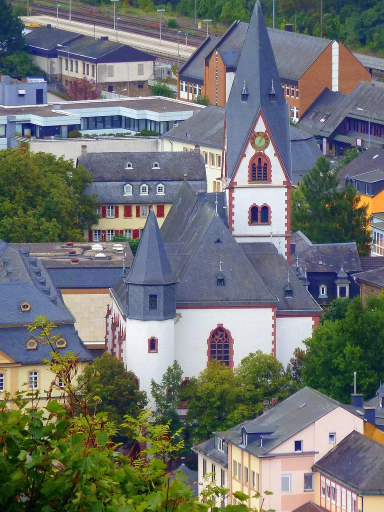 Blick auf die ev. Kirche von der Kyrburg aus