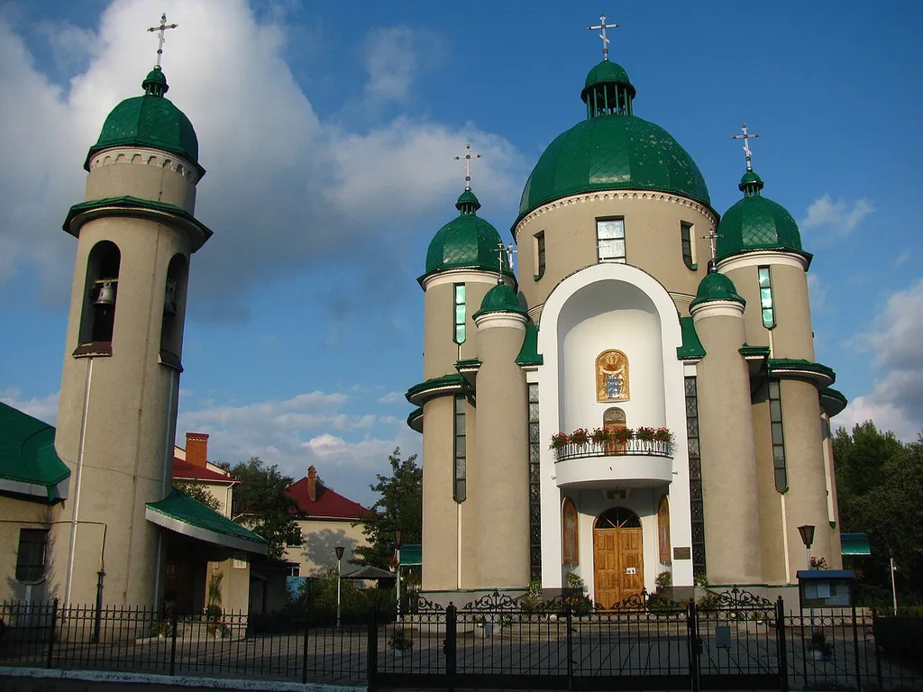 Церква Різдва Пресвятої Богородиці на вулиці Сяйво у Львові на Левандівці