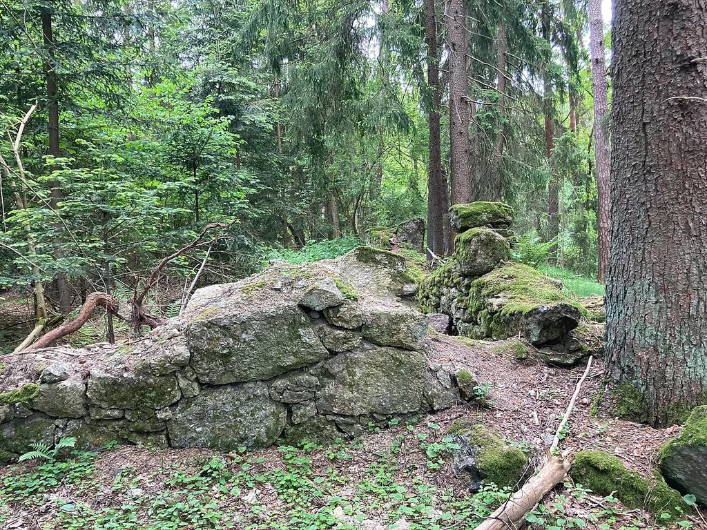 Mauerreste Burg Marnstein