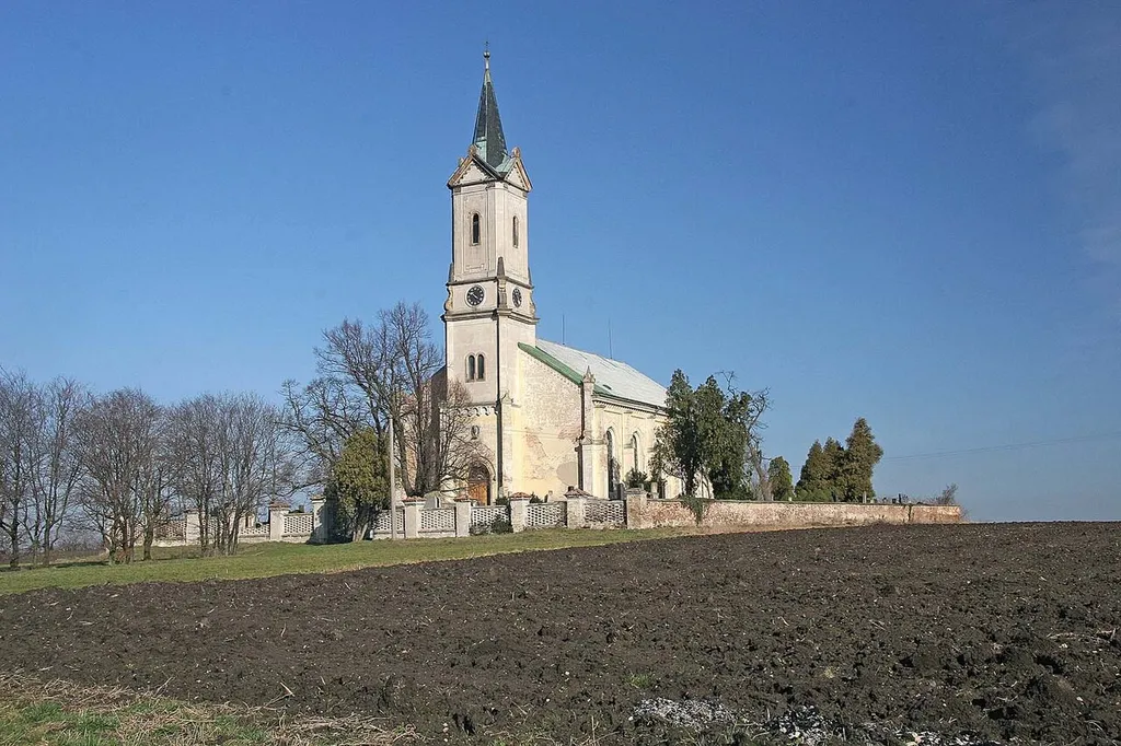 Chleby - evangelický kostel, district Nymburk autor:Prazak date: 17. 2. 2007