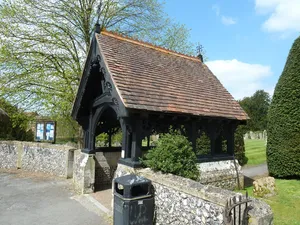 Lychgate And Attached Walling To South Of Churchyard Of Church Of St Laurence
