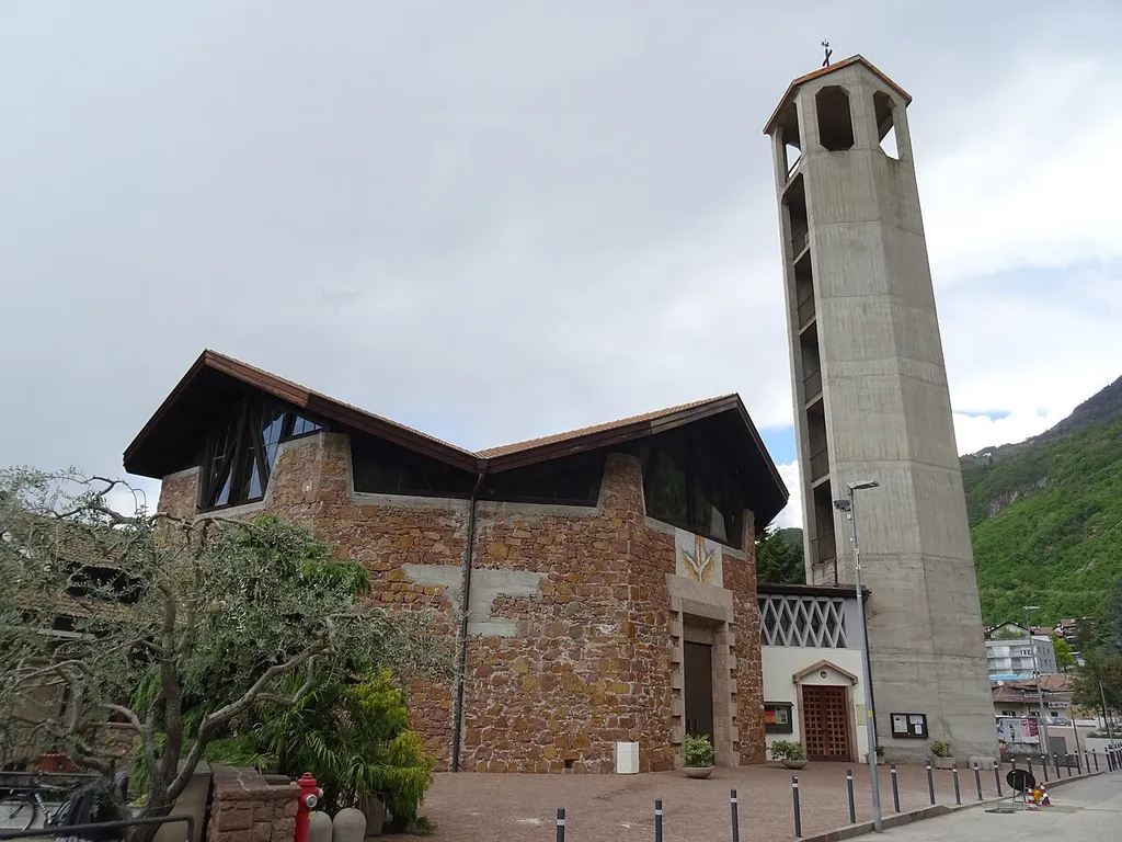 Pineta (Laives, South Tyrol, Italy), Saint Joseph church